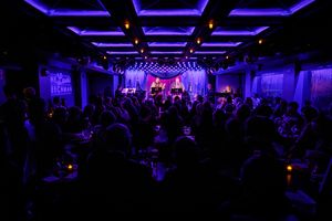 Julie Feltman & Matt Giroveanu -    Tia Byington Photography Photo