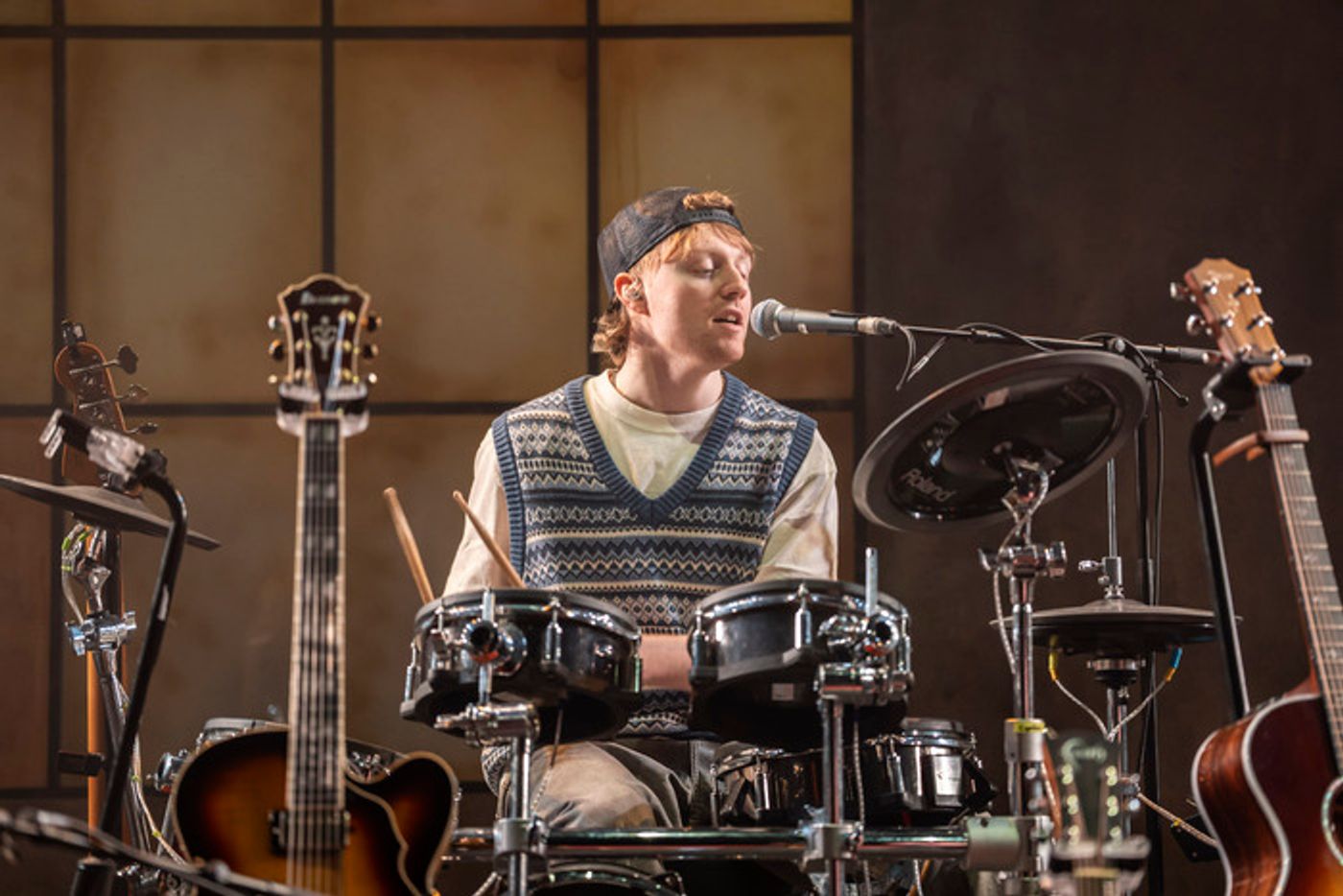 Photos: First Look at MANIC STREET CREATURE at Kiln Theatre  Image