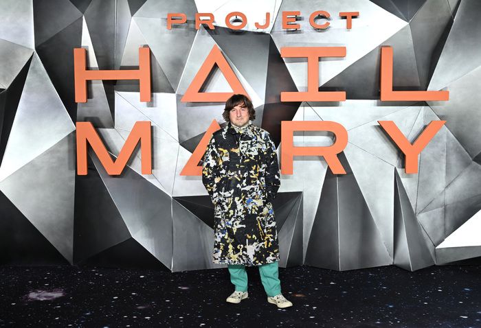 Photos: Ryan Gosling, James Ortiz, & More at PROJECT HAIL MARY London Premiere — photo 11 of 17