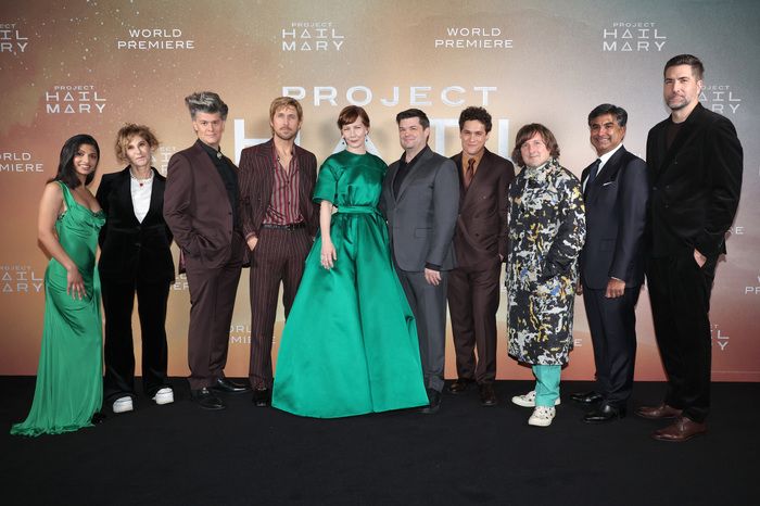 Photos: Ryan Gosling, James Ortiz, & More at PROJECT HAIL MARY London Premiere — photo 16 of 17