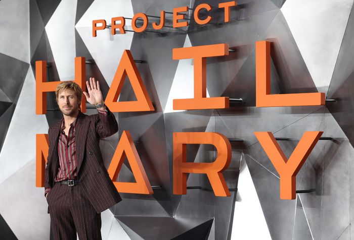 Photos: Ryan Gosling, James Ortiz, & More at PROJECT HAIL MARY London Premiere — photo 2 of 17