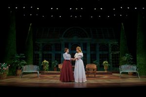 Karen Peakes, Ella Olesen Photo