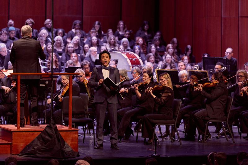 Review: CARL ORFF: CARMINA BURANA at Robinson Center in Little Rock Image