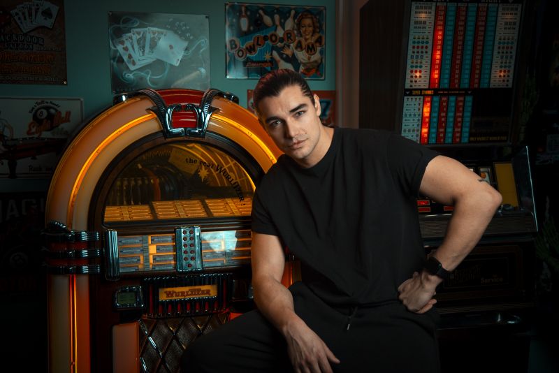 Interview: Anton Ewald, Arantxa Álvarez And Nanette Hayes of GREASE at Rondo, Gothenburg Image