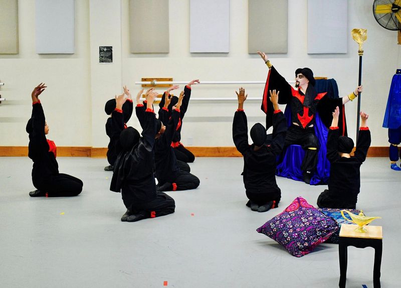 Previews: ALADDIN at Akron Civic Theatre Image