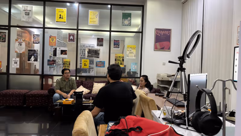 Review: Leveling Up One’s Acting Through Song in MEISNER MUSICALS: OVERTURE Image