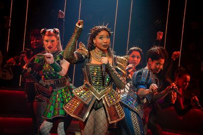 Adrianna Hicks (center) with (l-r) Olivia Donalson,
Dylan Mulvaney, Jasmine Forsberg, Photo