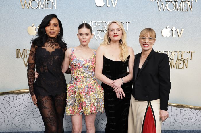 Photos: Leslie Odom Jr, Kerry Washington, & More at IMPERFECT WOMEN Premiere — photo 1 of 18