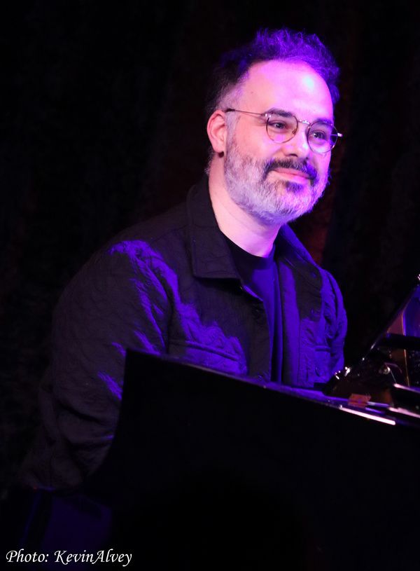 Photos: Elizabeth Gillies Makes Solo Concert Debut at Birdland NYC — photo 6 of 11