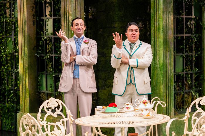 Photos: THE IMPORTANCE OF BEING EARNEST At Alley Theatre — photo 4 of 8