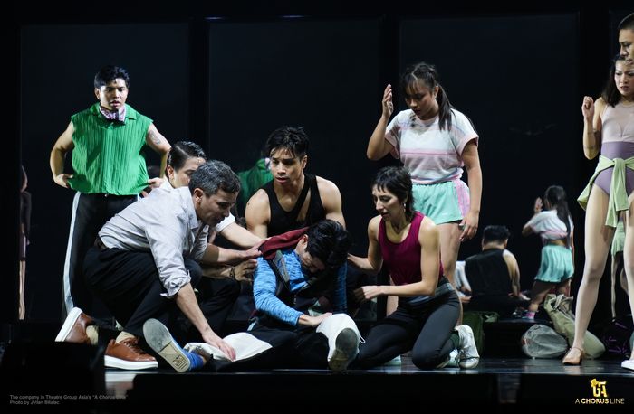 Photos: A CHORUS LINE in Manila Starring Conrad Ricamora, Lissa deGuzman and More — photo 9 of 13