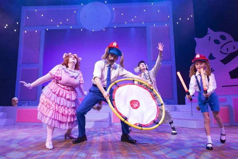 Review: ELEPHANT & PIGGIE'S 'WE ARE IN A PLAY!' at Arkansas Museum Of Fine Arts in Little Rock Image