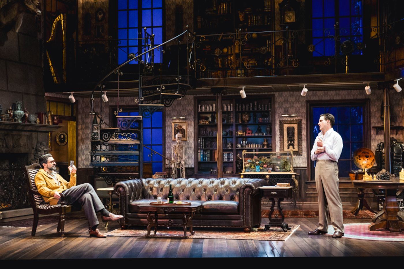 Review: SLEUTH at Guthrie Theater  Image