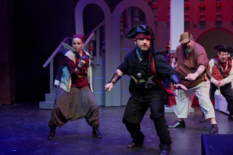 Review: GILBERT & SULLIVAN'S PIRATES OF PENZANCE at Wildwood Park For The Arts in Little Rock  Image