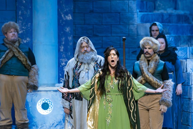 Interview: POP's TURANDOT stars husband and wife Clay Hilley and Sara Duchovnay Image