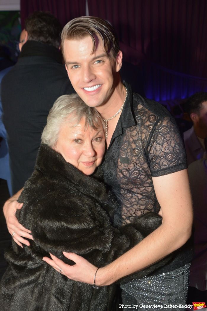 Photos: Mark William Performs 'If I Can Dream' Album Celebration Show  Image