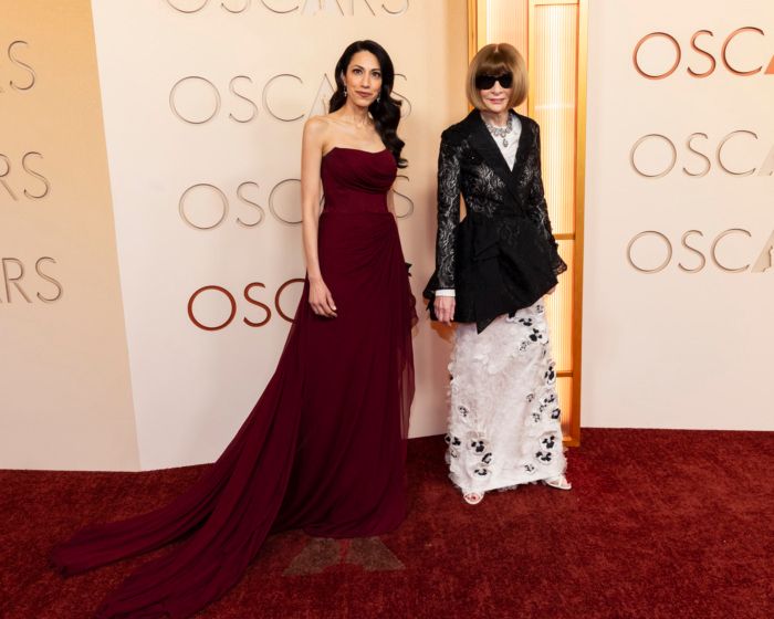 Photos: Josh Groban, Rose Byrne, & More on the 2026 Oscars Red Carpet — photo 30 of 54