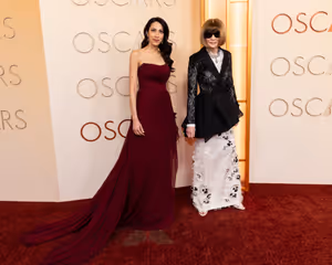 HUMA ABEDIN, ANNA WINTOUR @ BroadwayWorld HUMA ABEDIN, ANNA WINTOUR Photo