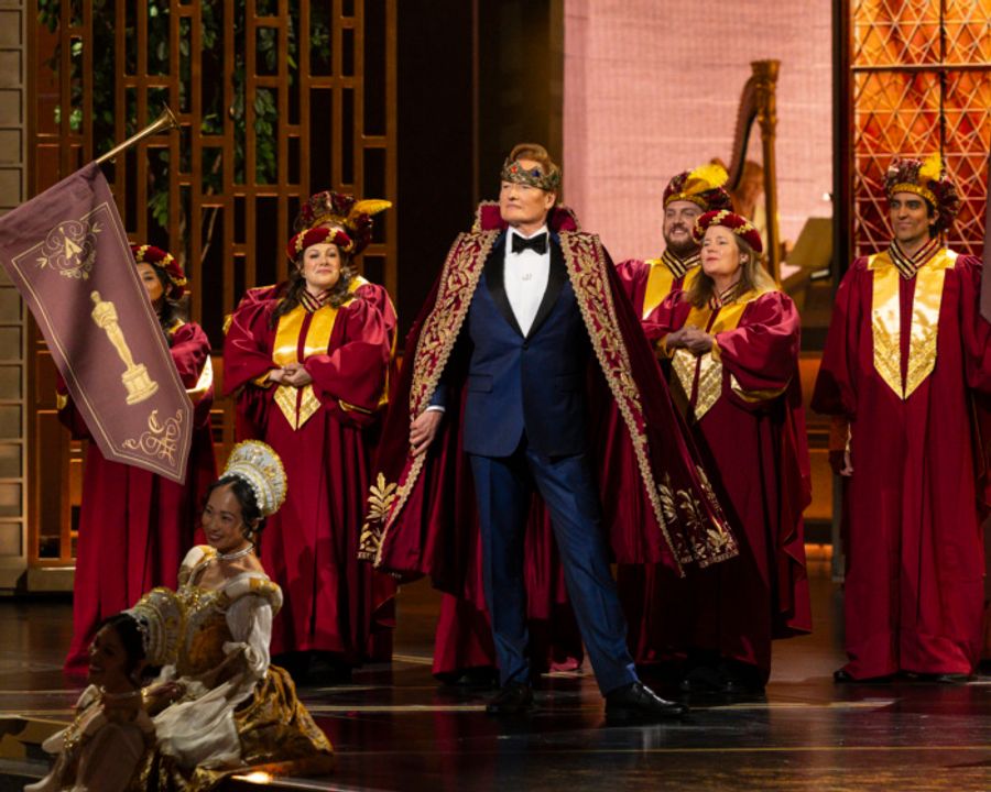 Photos: Barbra Streisand, Moulin Rouge! Reunion & More at the 98th Oscars  Image