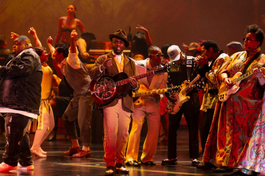 Photos: Barbra Streisand, Moulin Rouge! Reunion & More at the 98th Oscars  Image
