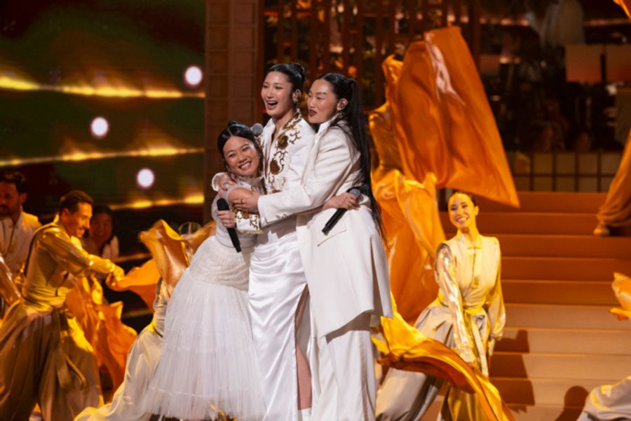 Photos: Barbra Streisand, Moulin Rouge! Reunion & More at the 98th Oscars  Image