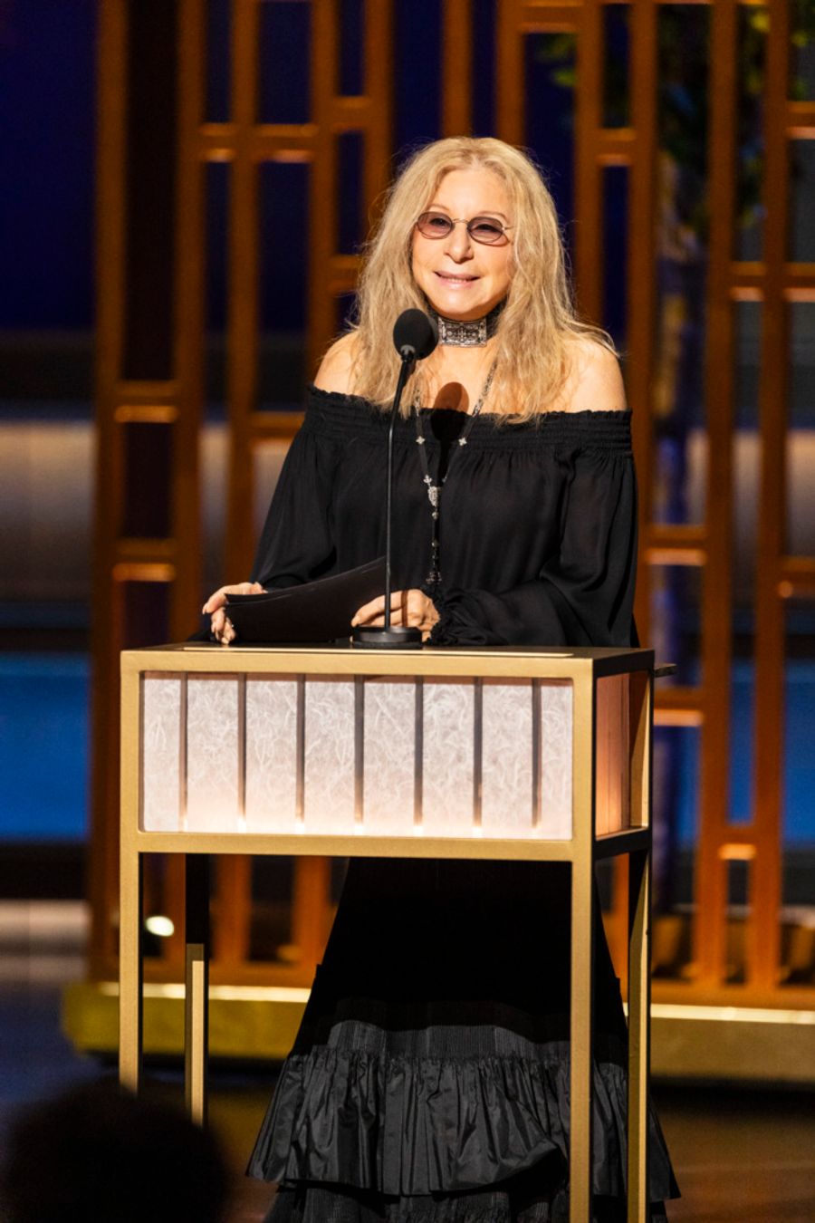 Photos: Barbra Streisand, Moulin Rouge! Reunion & More at the 98th Oscars  Image