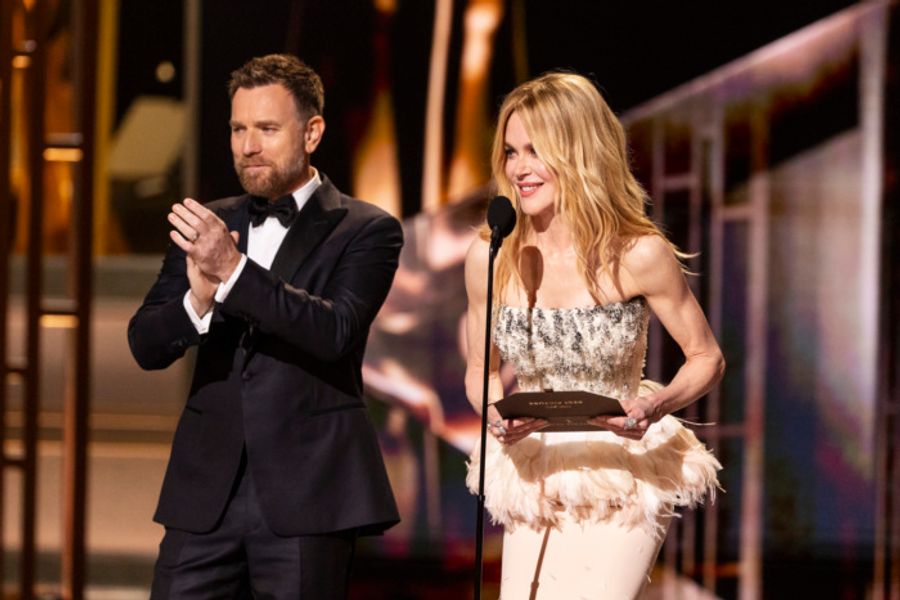 Photos: Barbra Streisand, Moulin Rouge! Reunion & More at the 98th Oscars  Image