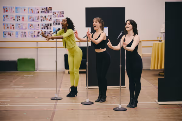 Zurin Villanueva, Lael Van Keuren and Emma Ogea Photo