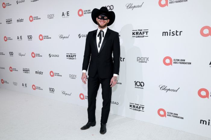 Photos: Elton John's 2026 Academy Awards Viewing Party Raises Over .6 Million — photo 4 of 32