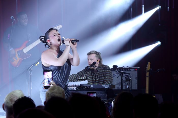 Photos: Elton John's 2026 Academy Awards Viewing Party Raises Over .6 Million — photo 25 of 32