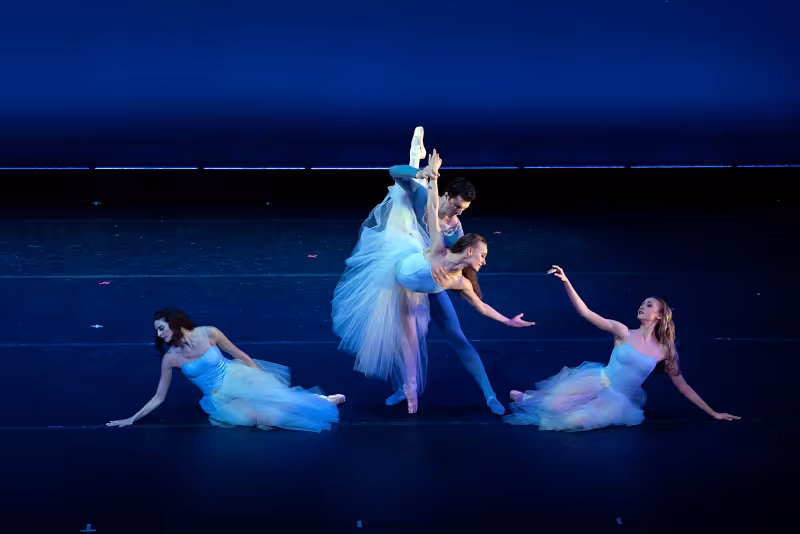 Interview: Lauren Stenroos of HANDEL'S MESSIAH at KeyBank State Theatre At Playhouse Square Image