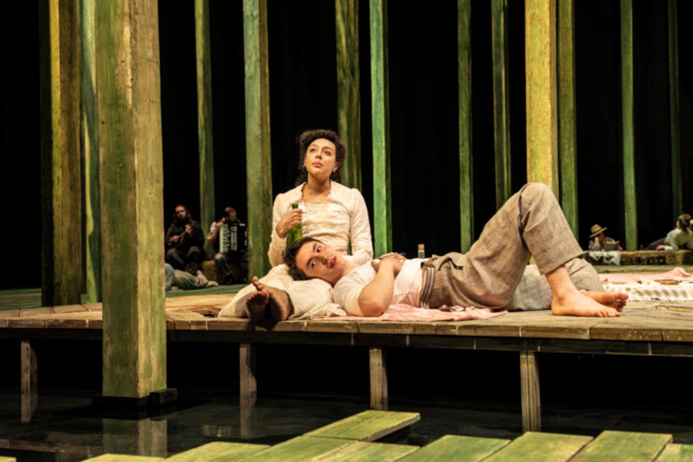 Photos: First Look at SUMMERFOLK at the National Theatre  Image
