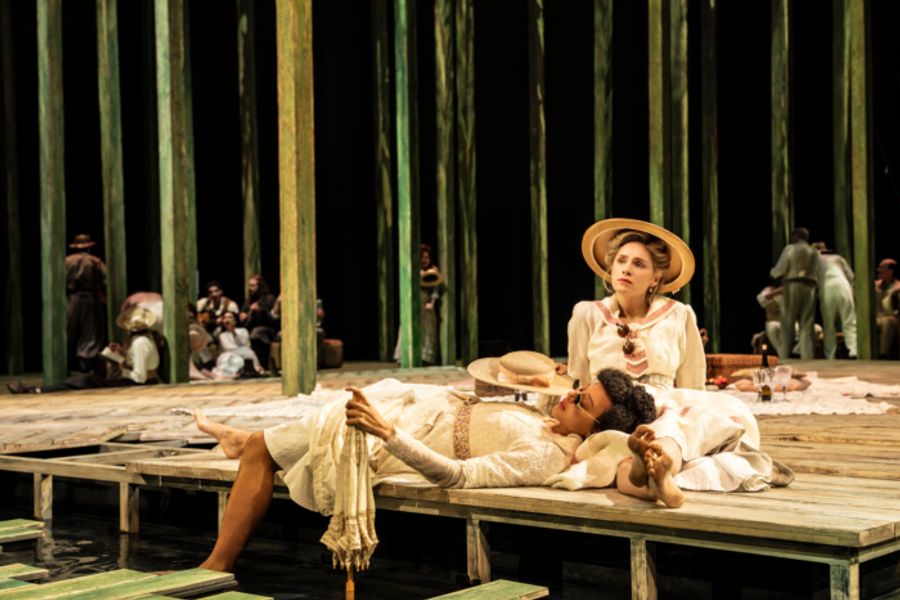 Photos: First Look at SUMMERFOLK at the National Theatre Image