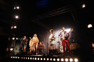 Noah Weatherby, Rebecca Lucy Taylor, Samuel Jordan, Jojo Macari Photo