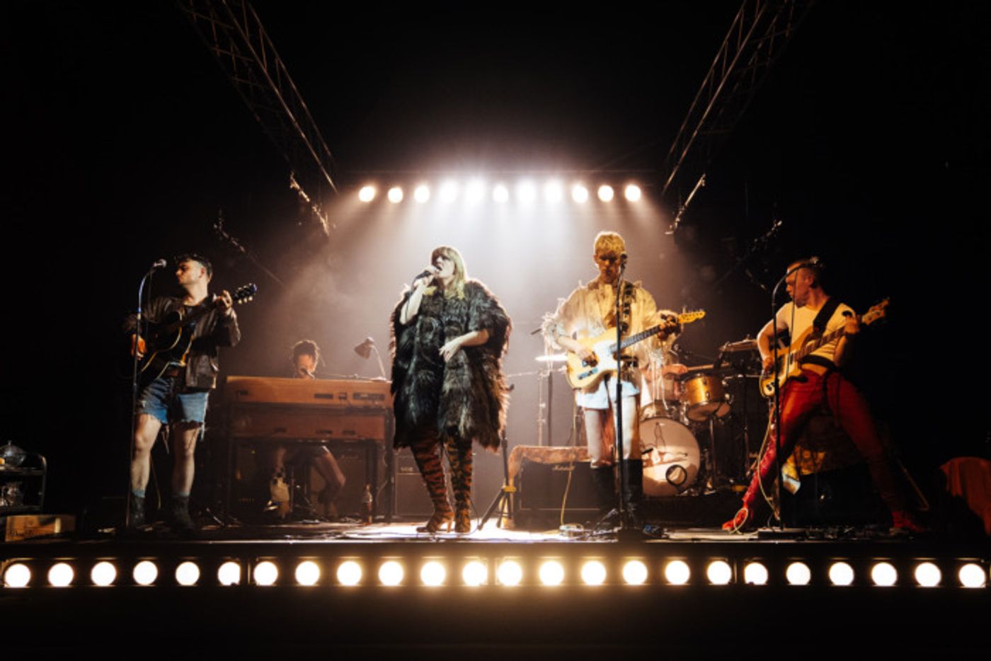 Photos: Rebecca Lucy Taylor AKA Self Esteem, Phil Daniels, and More in TEETH 'N' SMILES  Image