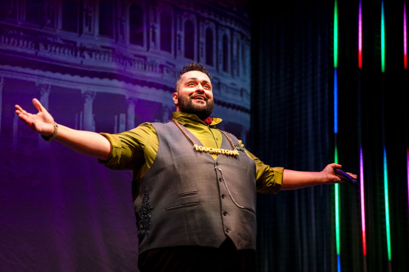 Review: AS YOU LIKE IT at Folger Theatre  Image