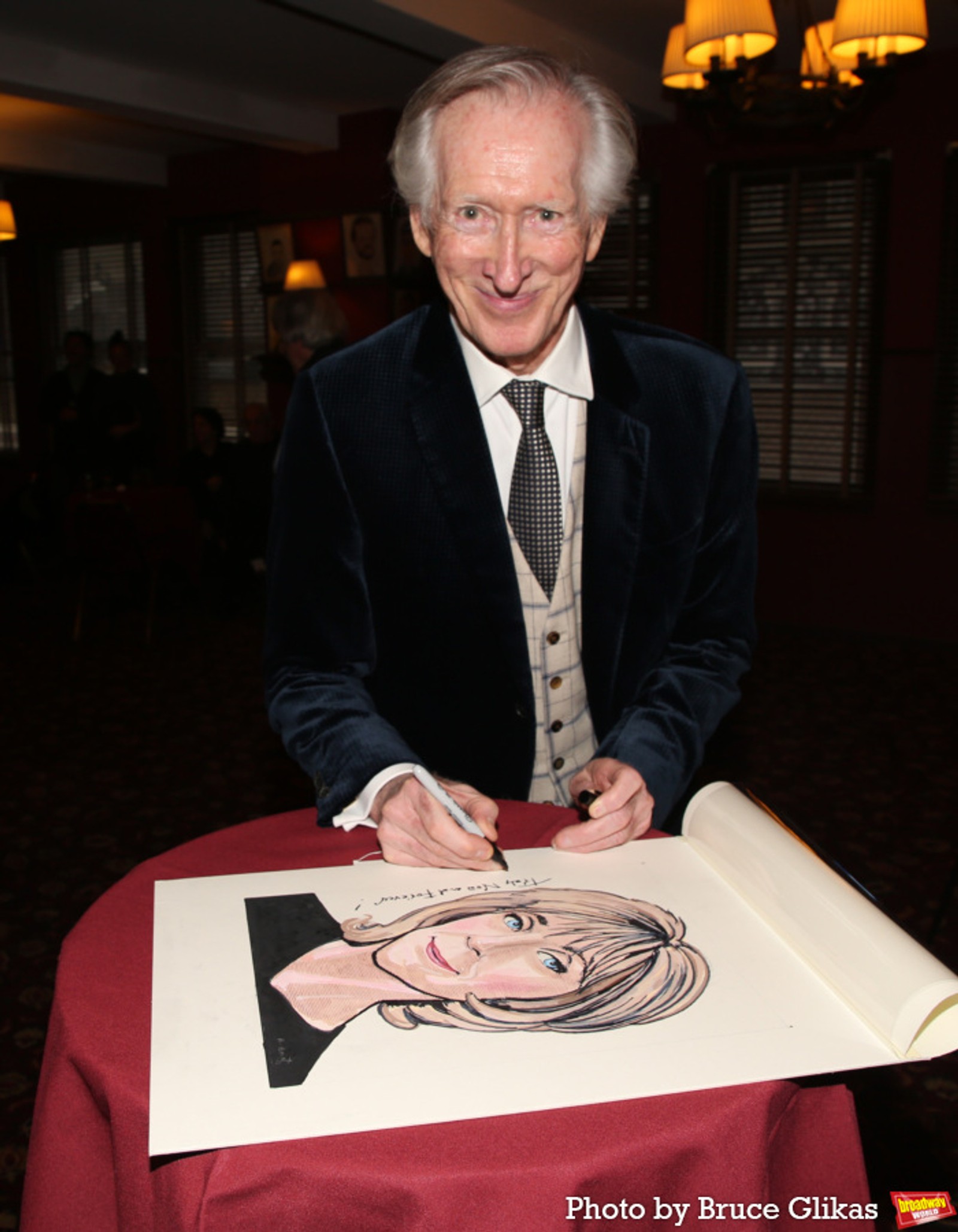 Photos: Gillian Lynne Honored With Sardi’s Portrait For 100th Birthday — photo 3 of 18