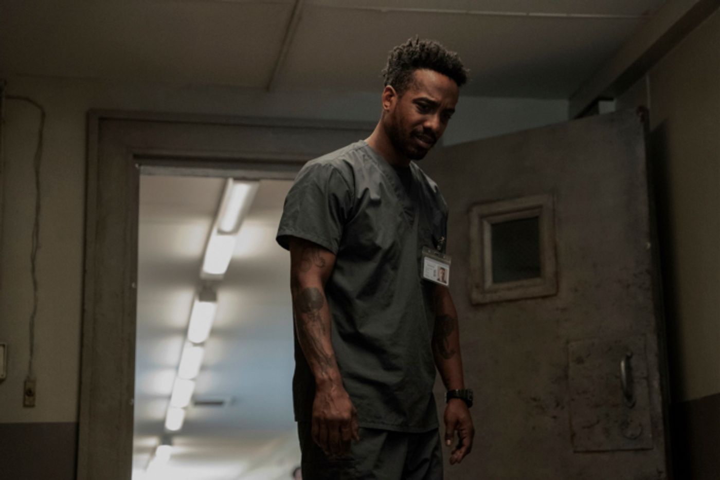 Photos: First Look at Dan Stevens, Judith Light, & More in THE TERROR: DEVIL IN SILVER Series  Image