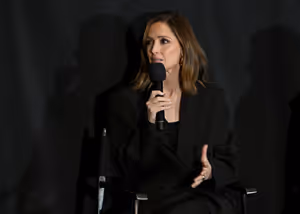 Rose Byrne Photo