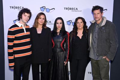 Dominic Sessa, Rose Byrne, Demi Lovato, Stephanie Laing and Simon Rex  Photo