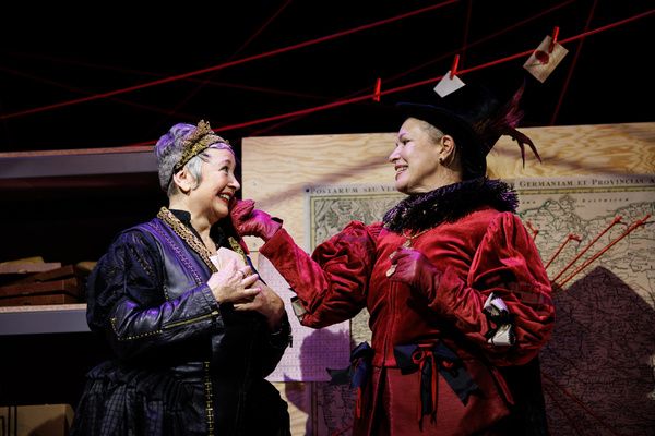 Pictured: Elizabeth London, Cynthia Babak. Photography by Maria Baranova. Photo