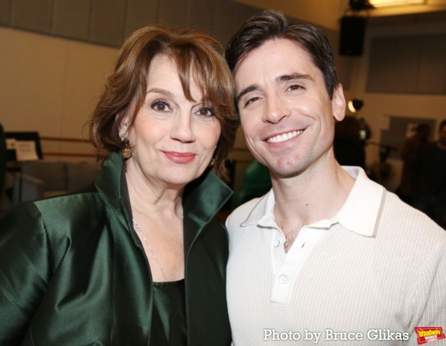 Photos: The Cast of WHEN PLAYWRIGHTS KILL Meets the Press Image