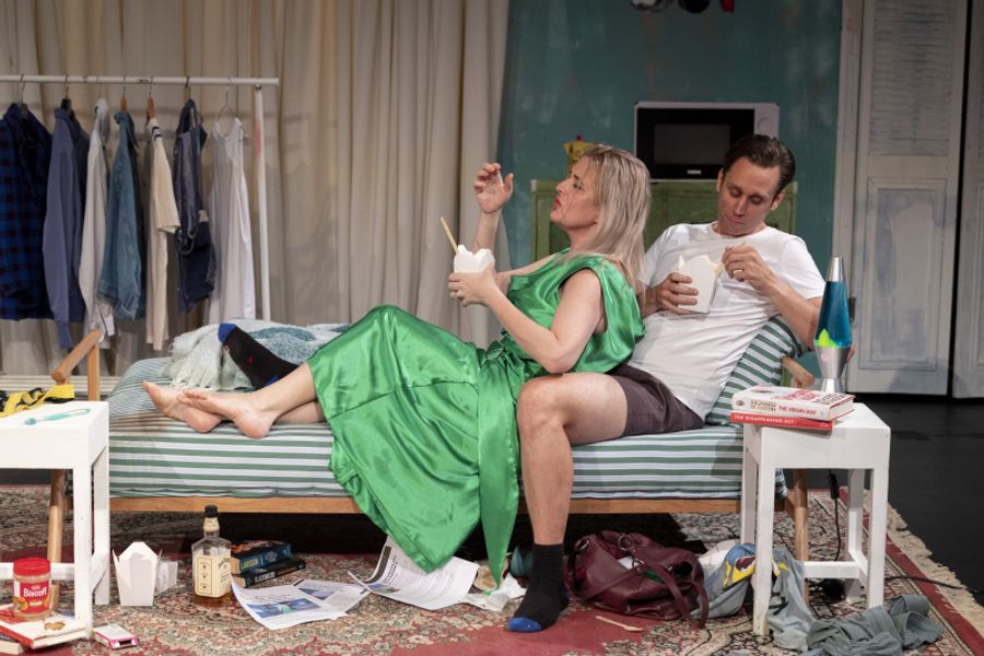 REVIEW: The Deceptive Power Of Acting On Performers Plays Out With Hilarious Comedy In STAGE KISS Image