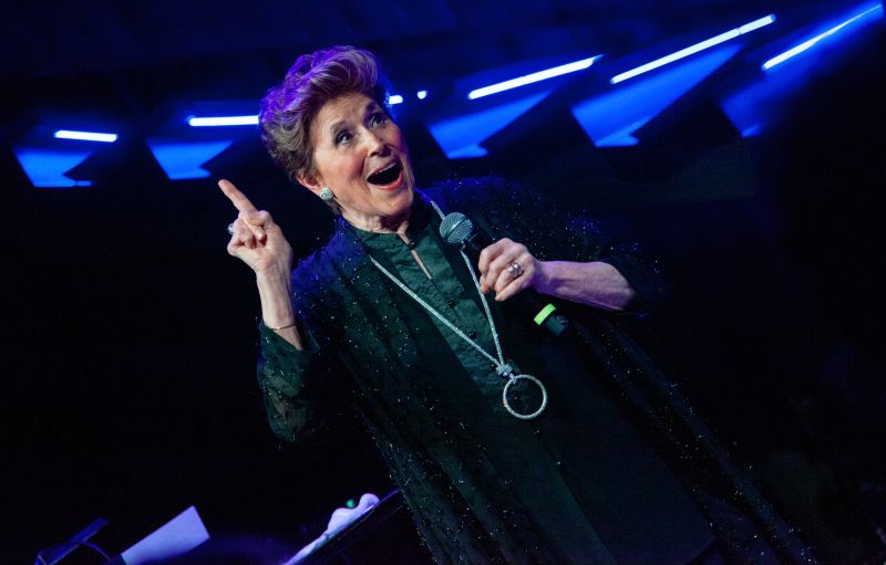 Review: Lorna Dallas Resplendent In THE CABARET FILES at Chelsea Table + Stage Image