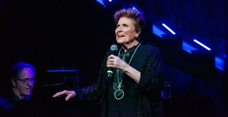 Review: Lorna Dallas Resplendent In THE CABARET FILES at Chelsea Table + Stage Image