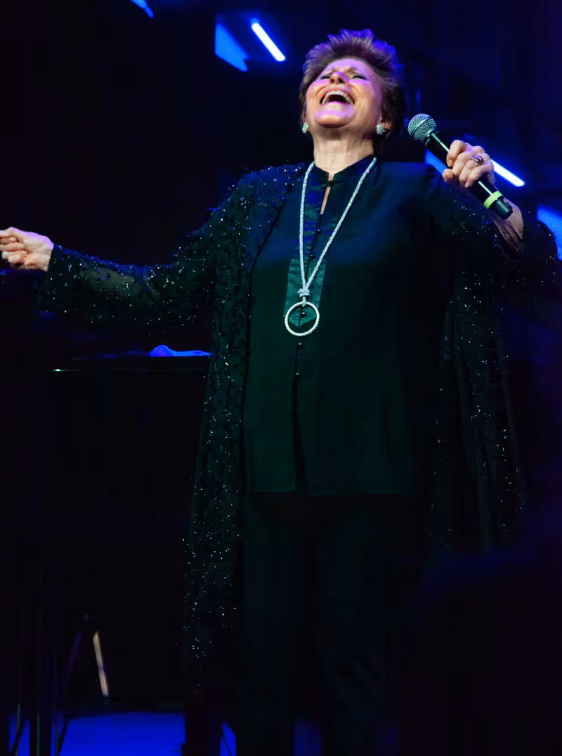Review: Lorna Dallas Resplendent In THE CABARET FILES at Chelsea Table + Stage Image