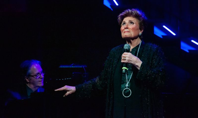 Review: Lorna Dallas Resplendent In THE CABARET FILES at Chelsea Table + Stage Image