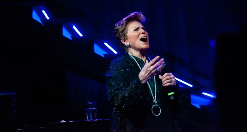 Review: Lorna Dallas Resplendent In THE CABARET FILES at Chelsea Table + Stage Image