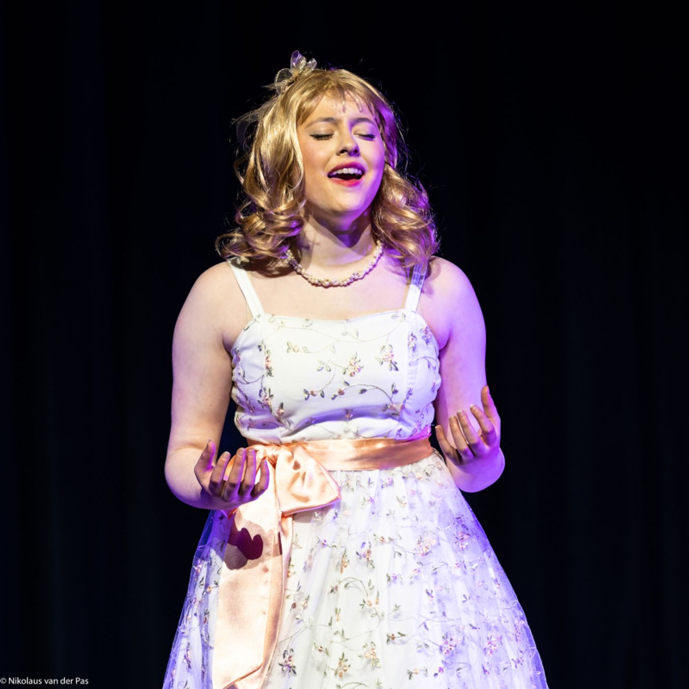 Review: GREASE at W:Hall, Brussels by Green Parrot Productions  Image