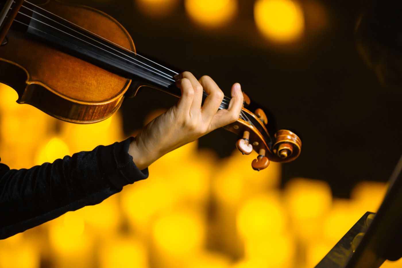 Review: CANDLELIGHT®: THE BEST OF HANS ZIMMER at Grace Presbyterian Church  Image